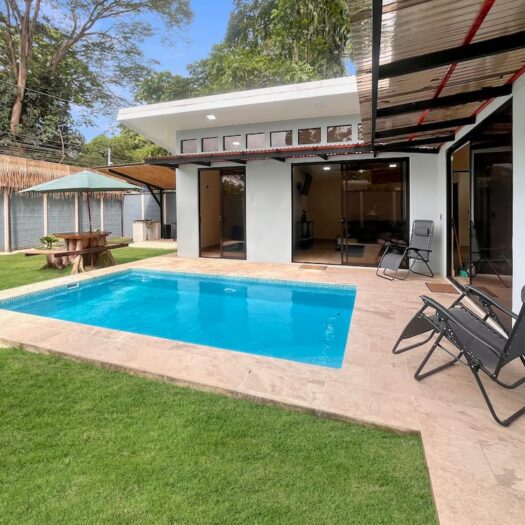 Casa del Rio: Costa Rica Jungle Home in Playa Negra