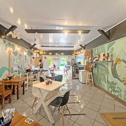 Port Vell Cafe: A Turnkey Pura Vida Business!