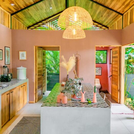 Casa Artista – Thoughtfully Designed Retreat in Playa Negra