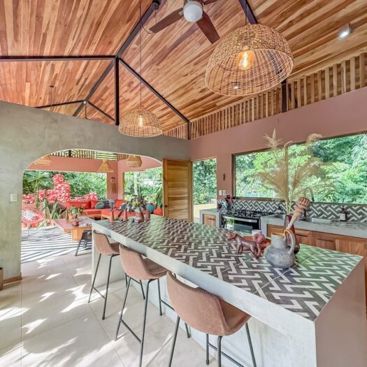 Casa Artista – Thoughtfully Designed Retreat in Playa Negra