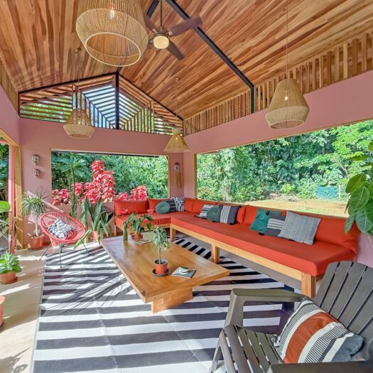 Casa Artista – Thoughtfully Designed Retreat in Playa Negra